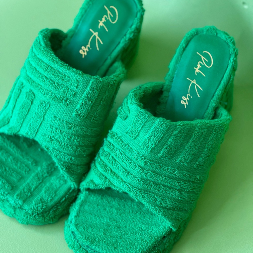 Terry Cloth Dolls Kill Green Heels 💚 - Picture 3 of 5